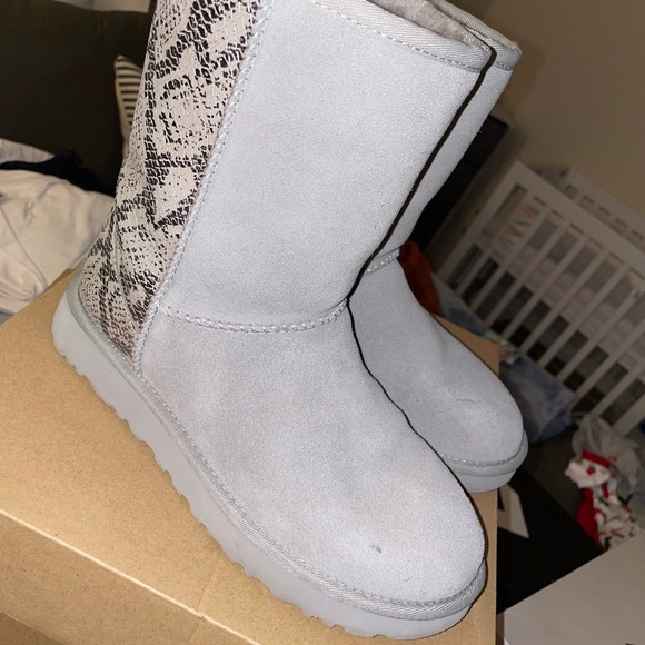 UGG grey snake skin - Picture 1 of 5